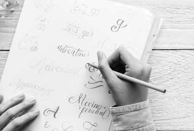 女友大方回应恋情：我很开心，我很爱亚马尔