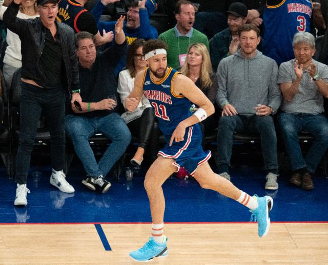 开云app-【现场】克雷普尔三分球野火燎原 勇士复仇卫冕冠军